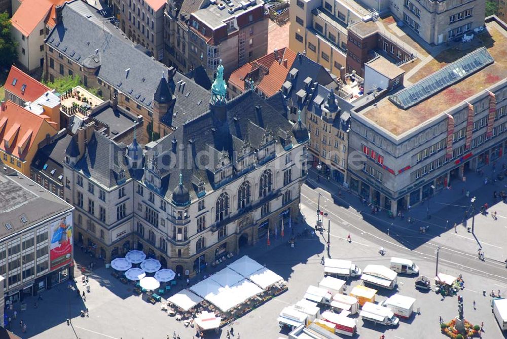 Luftbild Halle/Saale - Blick auf das Stadthaus am Markt in Halle