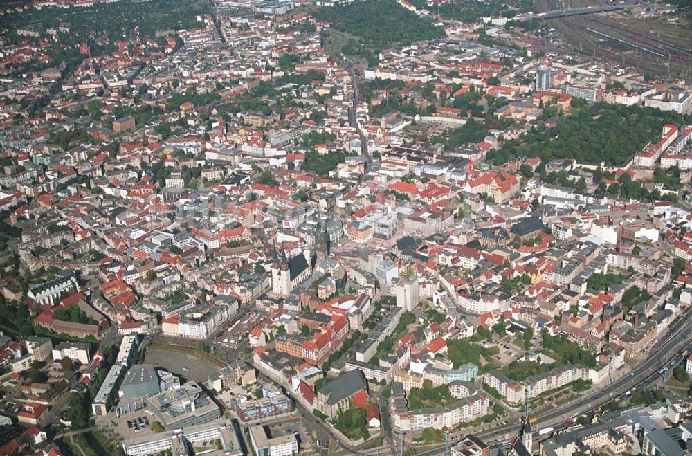 Halle (Sachsen-Anhalt) von oben - Blick auf das Stadtzentrum von Halle