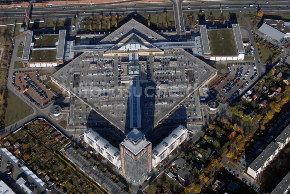 Potsdam aus der Vogelperspektive: Blick auf das Sterncenter in Potsdam-Drewitz Stern-Center