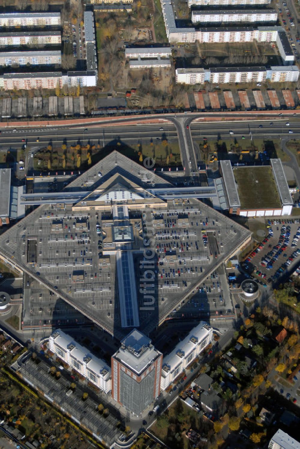 Luftbild Potsdam - Blick auf das Sterncenter in Potsdam-Drewitz Stern-Center