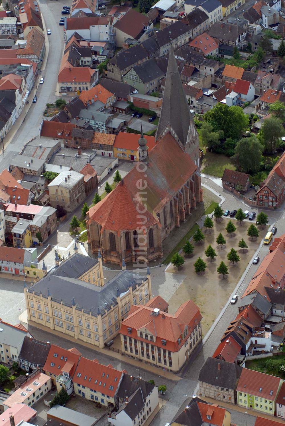 Bützow aus der Vogelperspektive: Blick auf die Stiftskirche St. Maria, St. Johannes und St. Elisabeth in Bützow