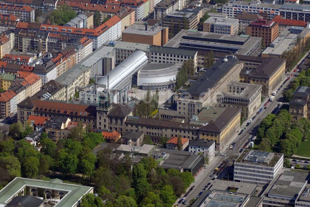 München aus der Vogelperspektive: Blick auf die Technische Universität in München