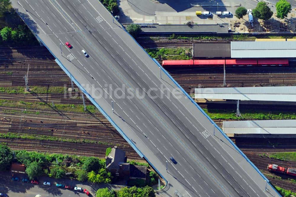 Berlin aus der Vogelperspektive: Blick auf ein Teilstück der B5 in Berlin-Lichtenberg