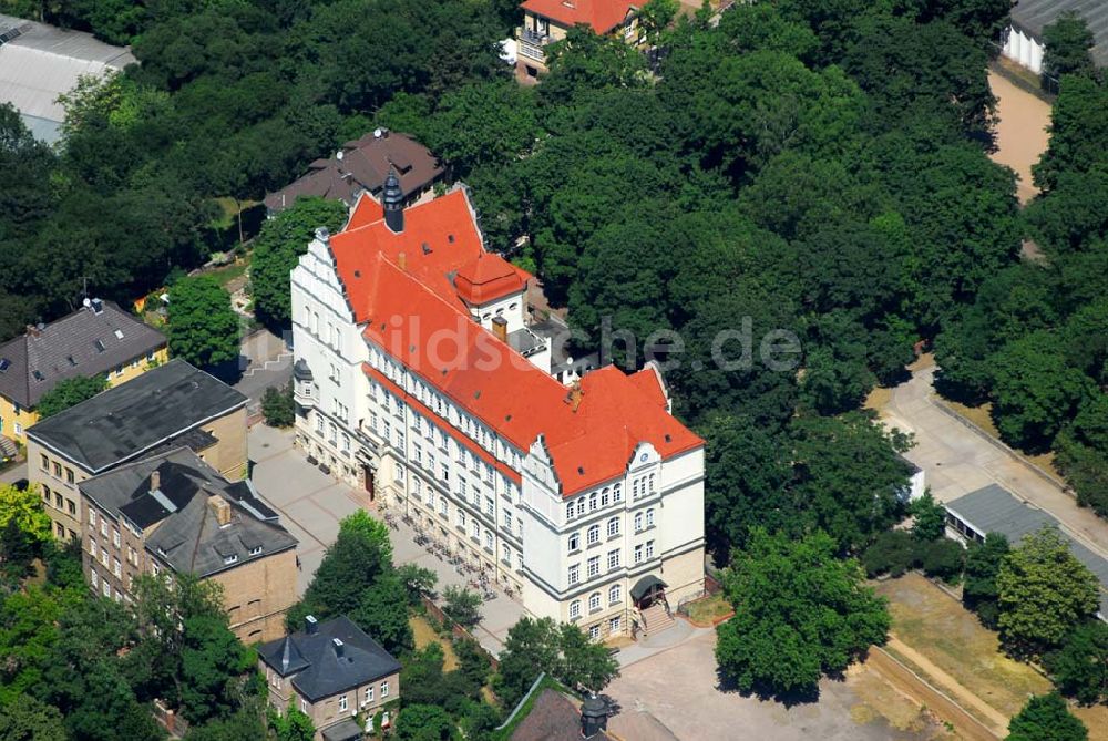 Luftbild Halle/Saale - Blick auf das Thomas-Müntzer-Gymnasium in der Friedenstraße in Halle-Giebichenstein