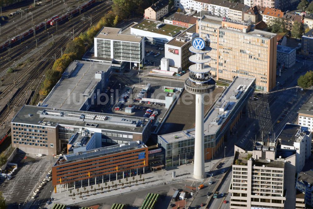 Luftbild Hannover - Blick auf den VW-Tower und einen Supermarkt in Hannover Mitte