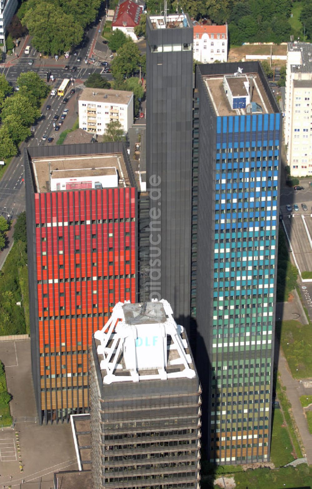 Köln von oben - Blick auf den Turm des Deutschlandfunk in Köln und den ehemaligen Sitz der Deutschen Welle