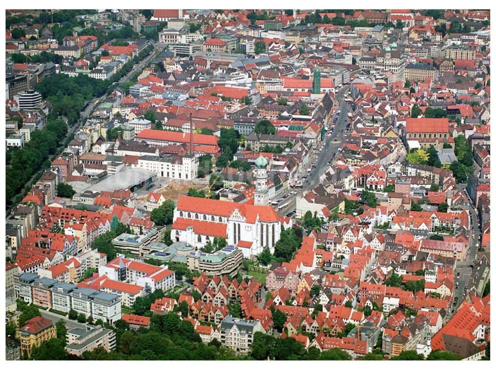 Augsburg / Bayern aus der Vogelperspektive: Blick auf die St. Ulrich und Afra in Augsburg