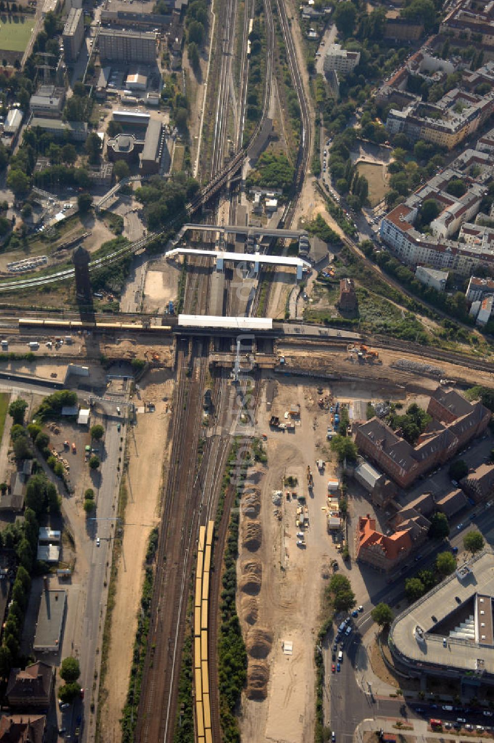 Luftbild Berlin - Blick auf den Umbau des S-Bahnhof Ostkreuz in der deutschen Hauptstadt Berlin