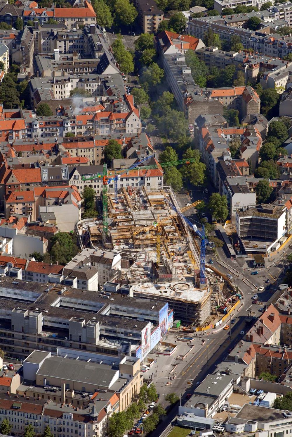 Luftbild Berlin-Steglitz - Blick auf die Umbau- und Erweiterungsbauarbeiten am FORUM STEGLITZ