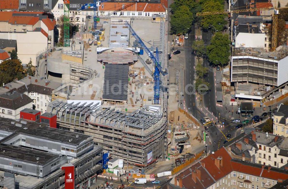 Berlin Steglitz von oben - Blick auf die Umbau- und Erweiterungsbauarbeiten am FORUM STEGLITZ