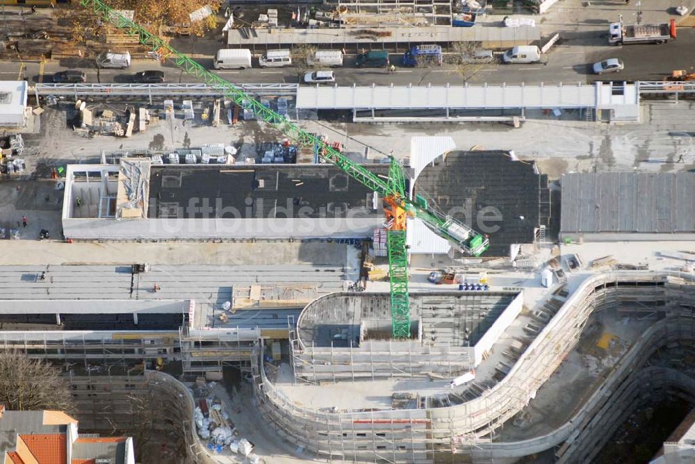 Berlin Steglitz von oben - Blick auf die Umbau- und Erweiterungsbauarbeiten am FORUM STEGLITZ