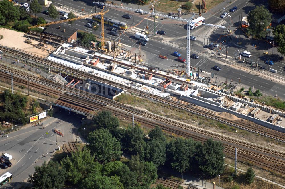 Luftbild Berlin - Blick auf die Umbauarbeiten am S-Bahnhof Adlershof in Berlin-Köpenick