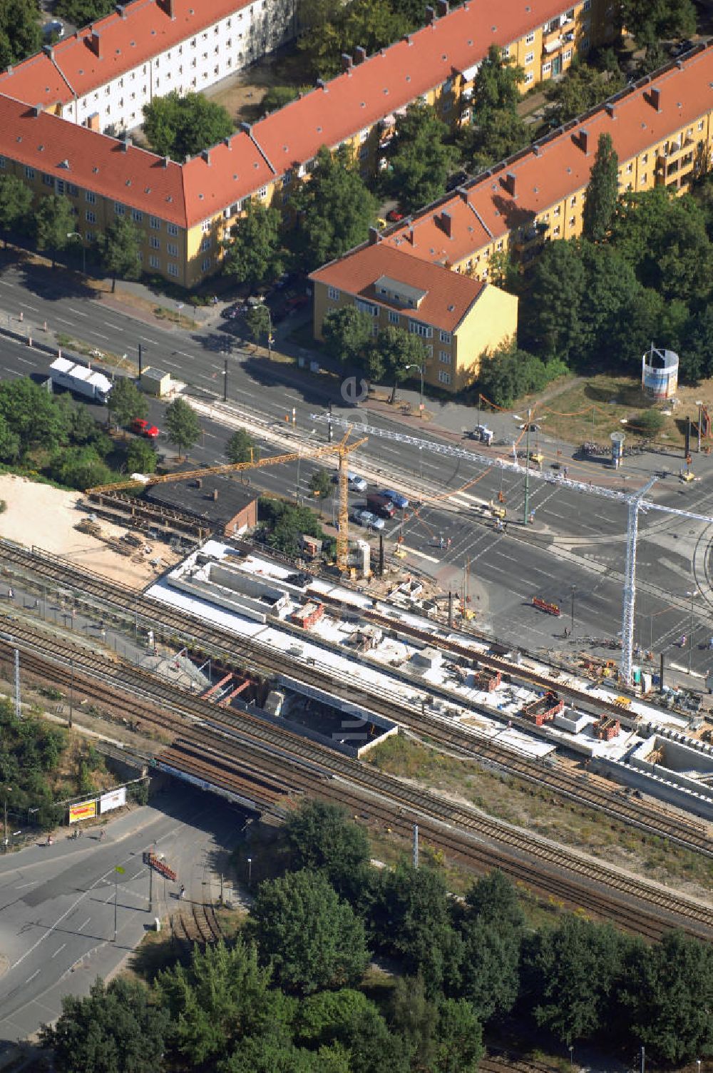 Berlin aus der Vogelperspektive: Blick auf die Umbauarbeiten am S-Bahnhof Adlershof in Berlin-Köpenick