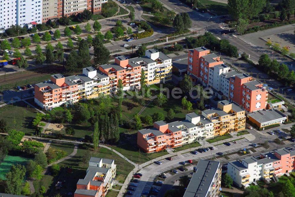 Luftbild Berlin-Marzahn - Blick die umgebaute Wohnsiedlung Havemannstraße - Rosenbecker Straße / Eichhorster Straße in Berlin-Marzahn / Ahrensfelde.