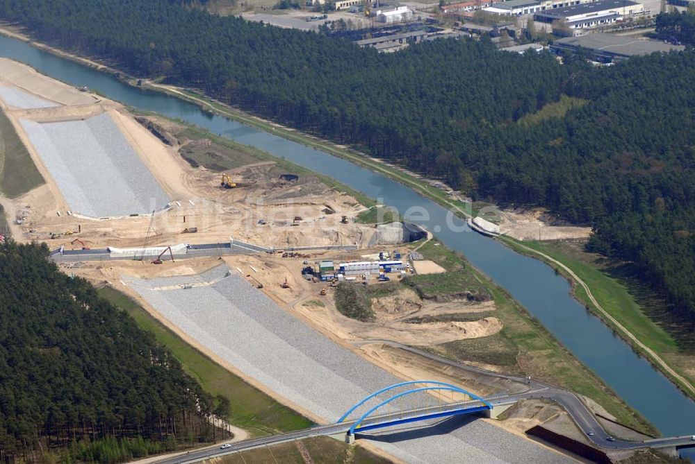 Eberswalde von oben - Blick auf Umleitungsarbeiten am Finowkanal zu Eberswalde