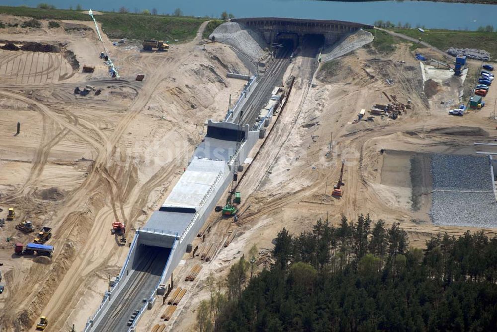 Eberswalde aus der Vogelperspektive: Blick auf Umleitungsarbeiten am Finowkanal zu Eberswalde