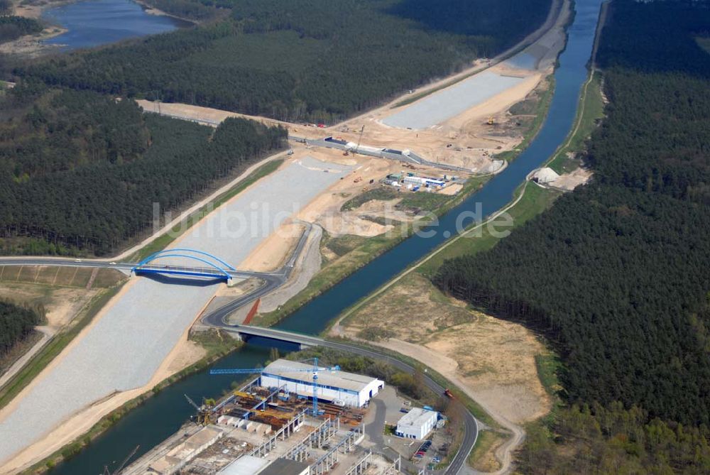 Eberswalde aus der Vogelperspektive: Blick auf Umleitungsarbeiten am Finowkanal zu Eberswalde