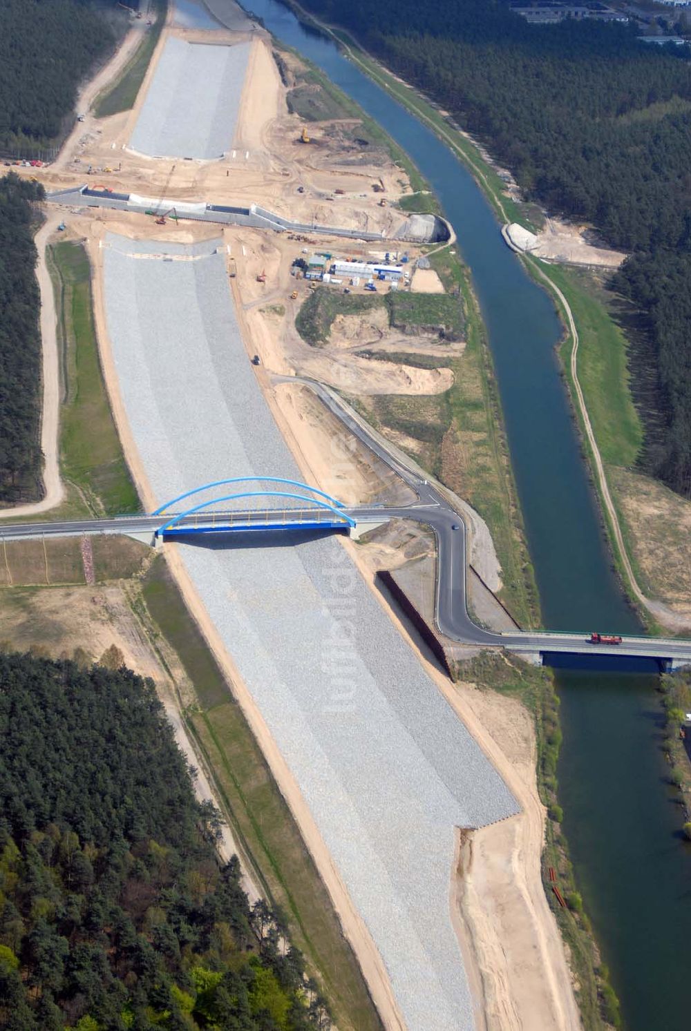 Eberswalde aus der Vogelperspektive: Blick auf Umleitungsarbeiten am Finowkanal zu Eberswalde