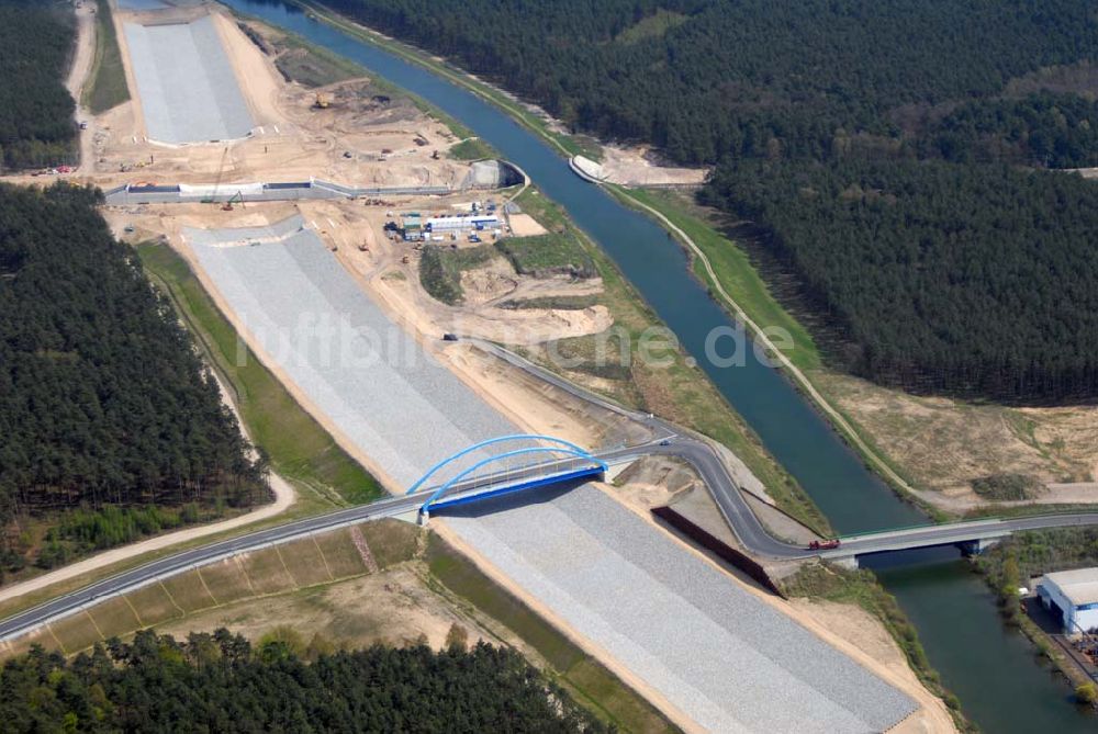 Luftbild Eberswalde - Blick auf Umleitungsarbeiten am Finowkanal zu Eberswalde