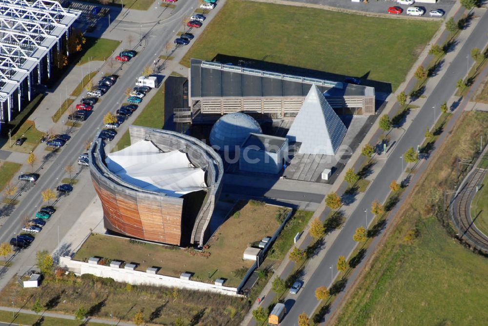 Hannover von oben - Blick auf den Ungarischen und Dänischen Pavillion auf dem Expo Gelände in Hannover