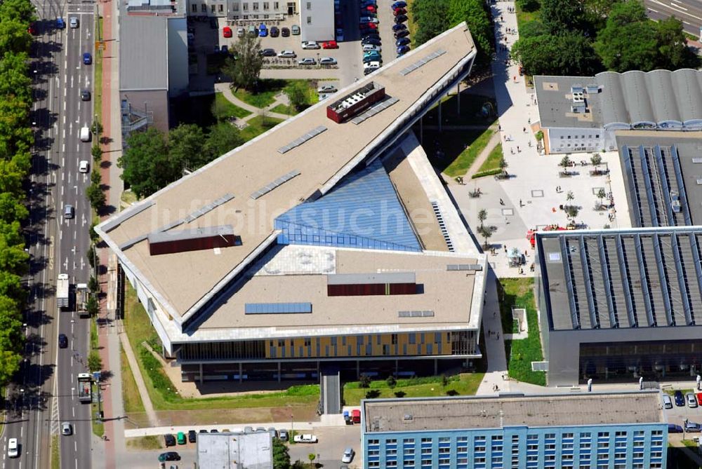 Luftaufnahme Magdeburg - Blick auf die Universitätsbibliothek der Otto-von-Guericke-Universität Magdeburg