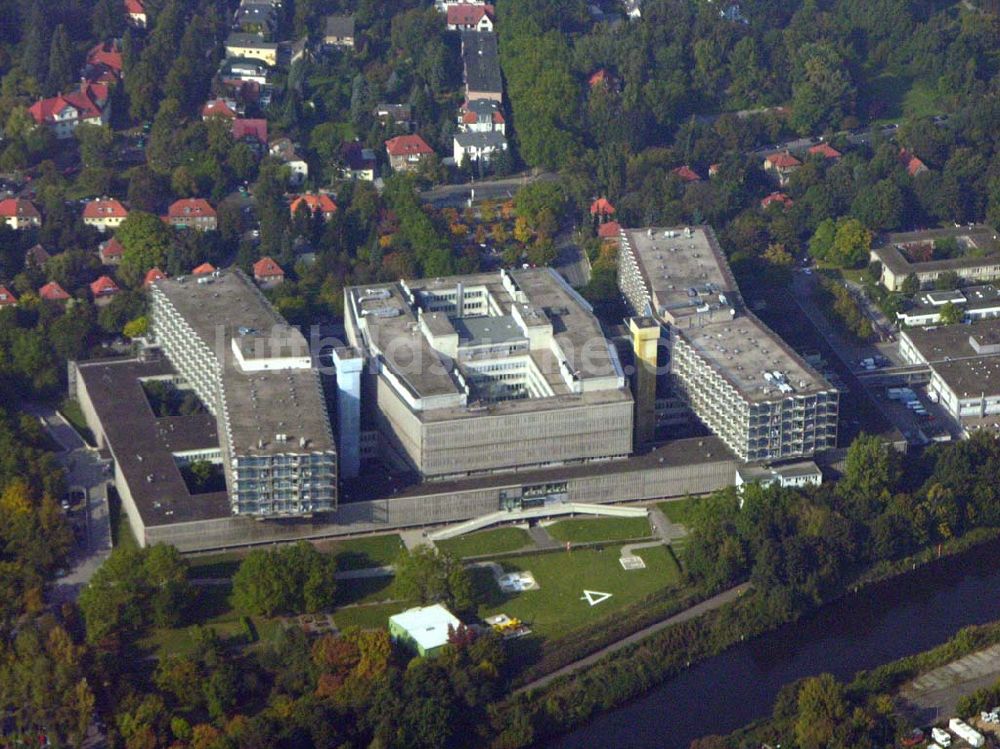 Luftbild Berlin-Steglitz - Blick auf das Universitätsklinikum Benjamin Franklin in Berlin-Steglitz