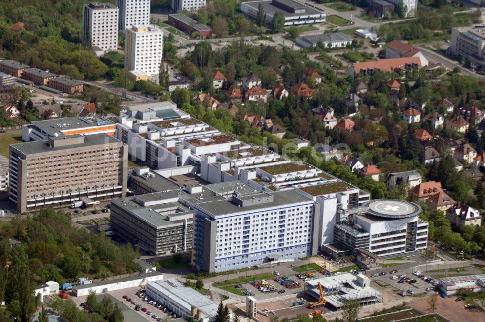 Luftbild Halle - Blick auf das Universitätsklinikum Kröllwitz in Halle