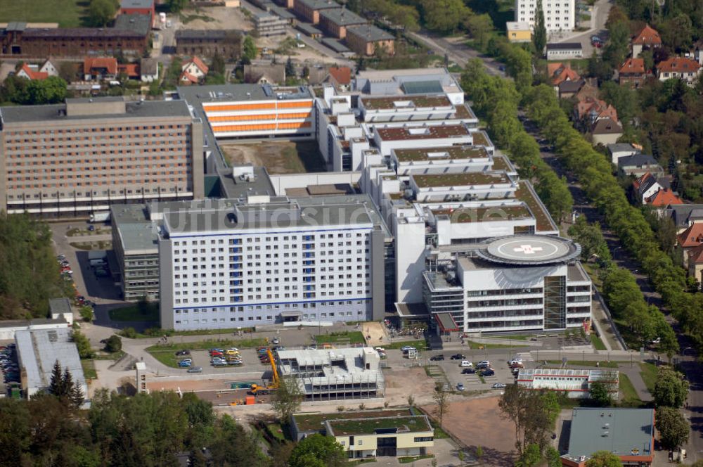 Luftaufnahme Halle - Blick auf das Universitätsklinikum Kröllwitz in Halle