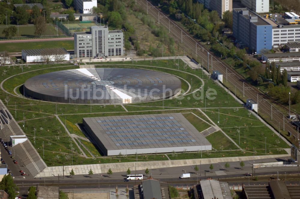 Luftbild Berlin - Blick auf das Velodrom Berlin