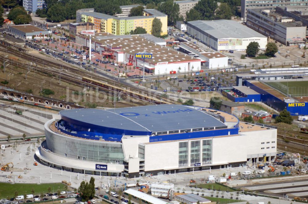 Berlin aus der Vogelperspektive: Blick auf die o2 - Veranstaltungsarena in Berlin - Friedrichshain