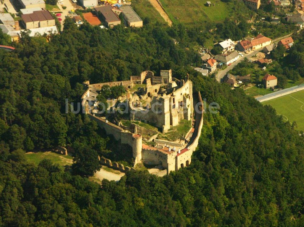 Luftaufnahme Boscovice - Blick auf eine verfallene Festung in Boscovice