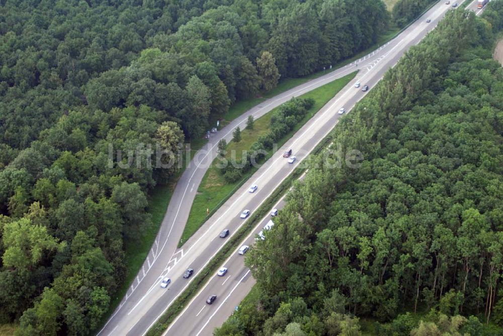 Luftaufnahme Baden-Baden - Blick auf den Verlauf der BAB A5 zwischen dem AA Offenburg nordwärts bis zum AA Baden-Baden