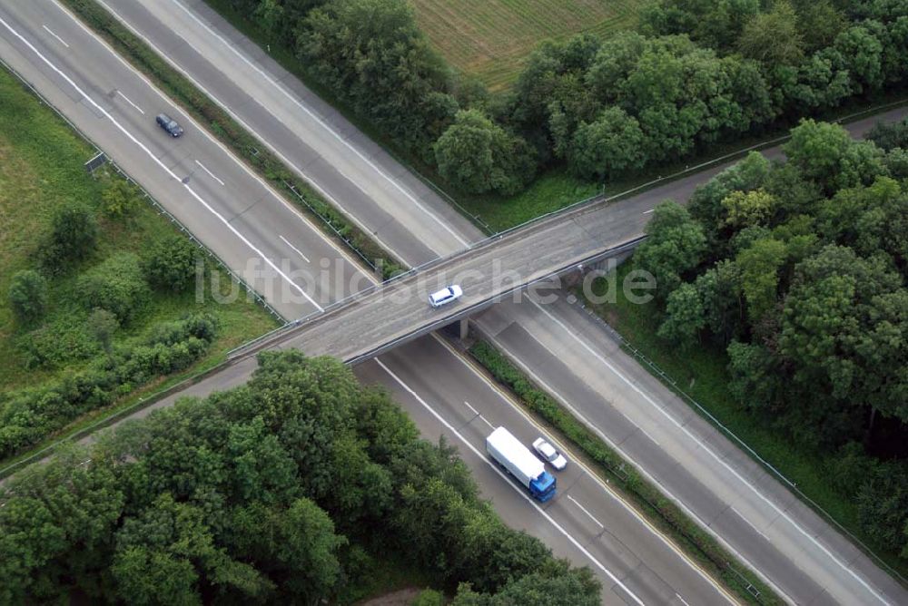 Luftbild Baden-Baden - Blick auf den Verlauf der BAB A5 zwischen dem AA Offenburg nordwärts bis zum AA Baden-Baden