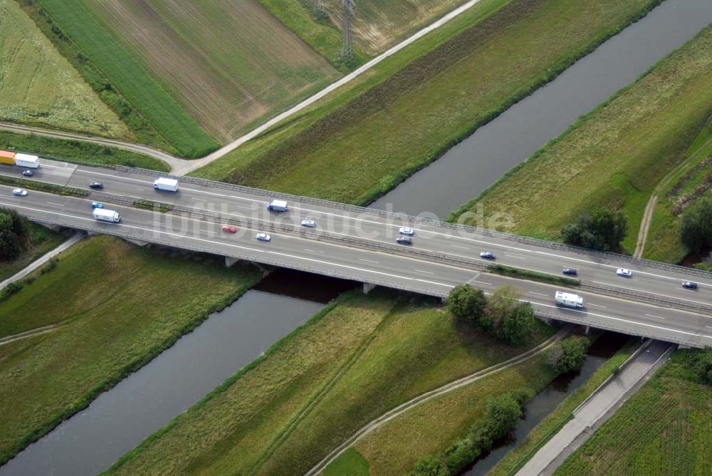 Luftaufnahme Baden-Baden - Blick auf den Verlauf der BAB A5 zwischen dem AA Offenburg nordwärts bis zum AA Baden-Baden