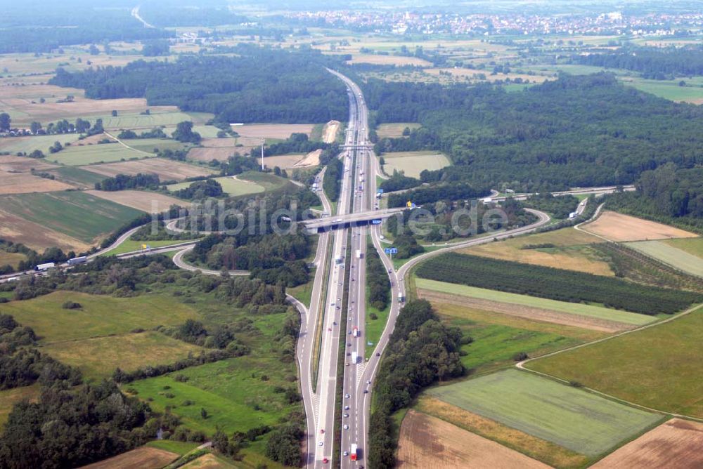 Baden-Baden aus der Vogelperspektive: Blick auf den Verlauf der BAB A5 zwischen dem AA Offenburg nordwärts bis zum AA Baden-Baden