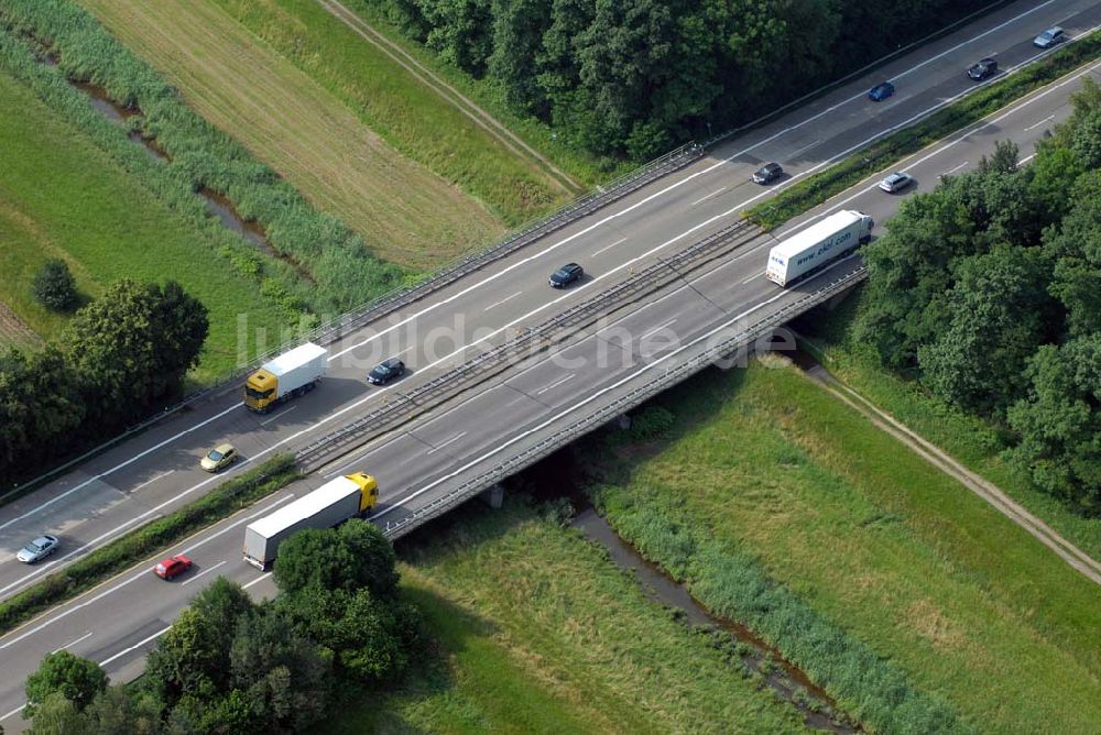 Luftaufnahme Baden-Baden - Blick auf den Verlauf der BAB A5 zwischen dem AA Offenburg nordwärts bis zum AA Baden-Baden