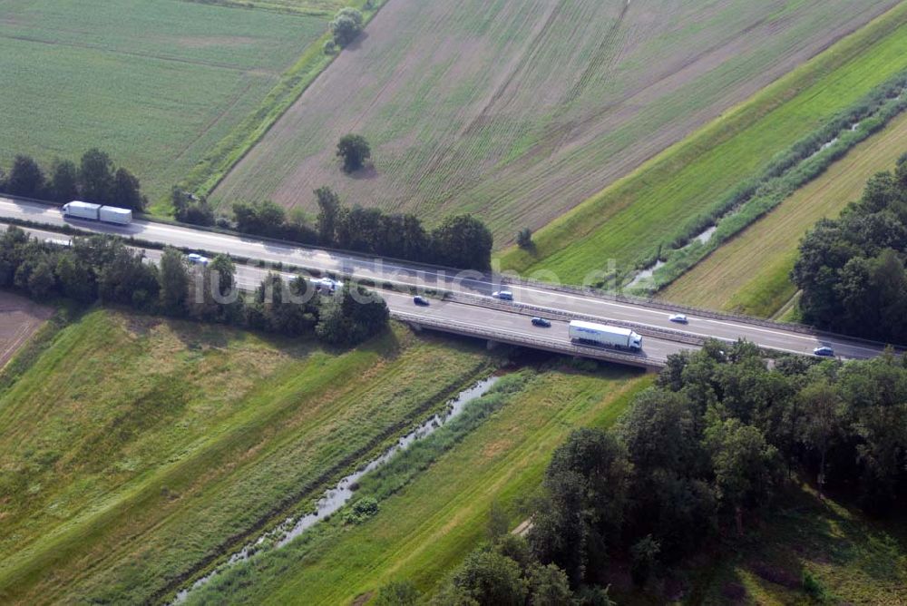 Baden-Baden aus der Vogelperspektive: Blick auf den Verlauf der BAB A5 zwischen dem AA Offenburg nordwärts bis zum AA Baden-Baden