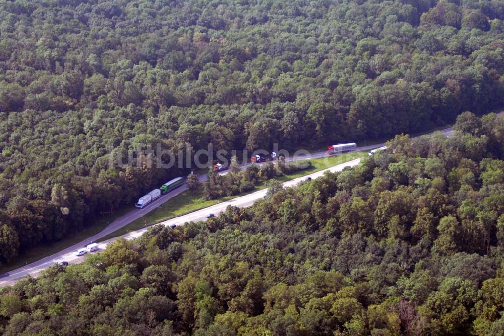 Luftbild Baden-Baden - Blick auf den Verlauf der BAB A5 zwischen dem AA Offenburg nordwärts bis zum AA Baden-Baden