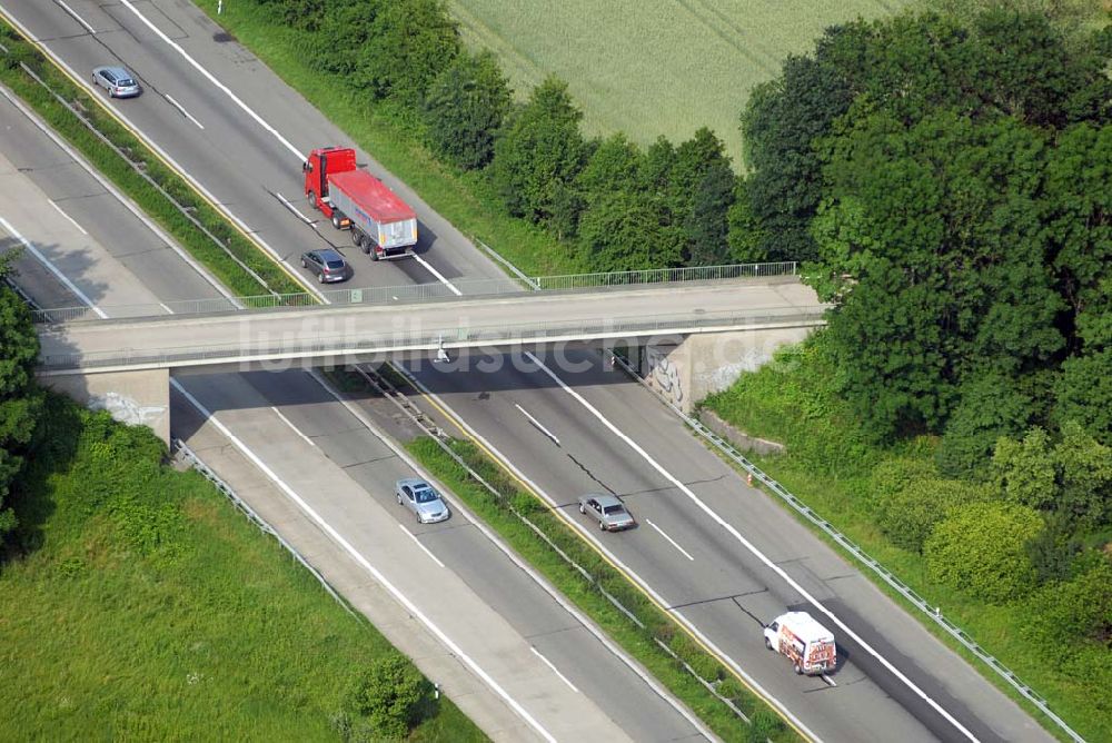 Baden-Baden von oben - Blick auf den Verlauf der BAB A5 zwischen dem AA Offenburg nordwärts bis zum AA Baden-Baden