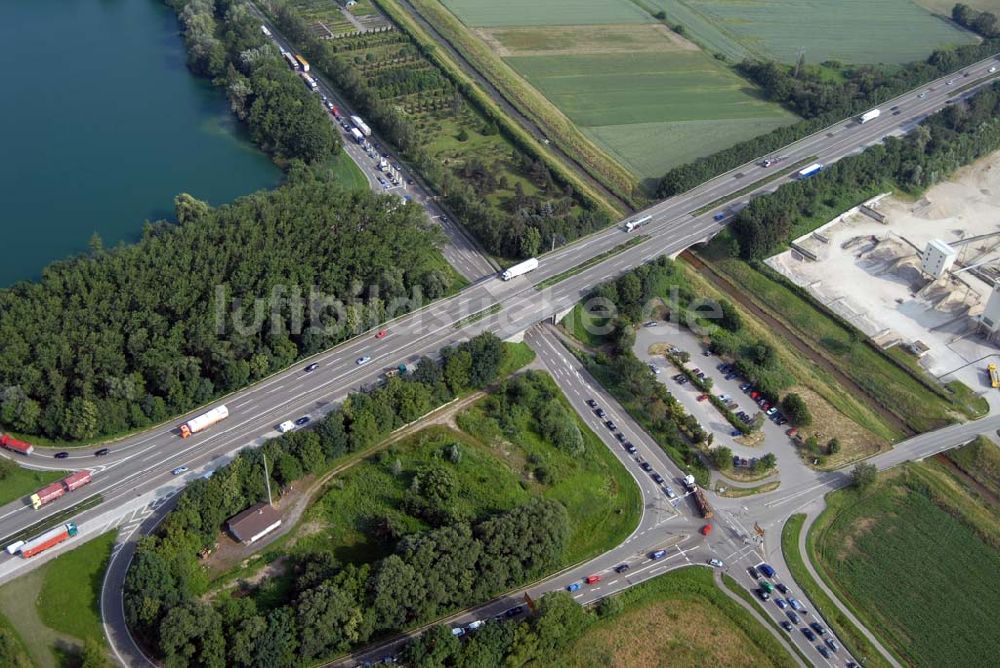 Luftbild Baden-Baden - Blick auf den Verlauf der BAB A5 zwischen dem AA Offenburg nordwärts bis zum AA Baden-Baden