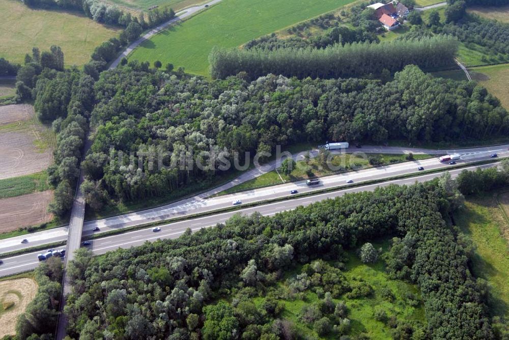 Baden-Baden von oben - Blick auf den Verlauf der BAB A5 zwischen dem AA Offenburg nordwärts bis zum AA Baden-Baden