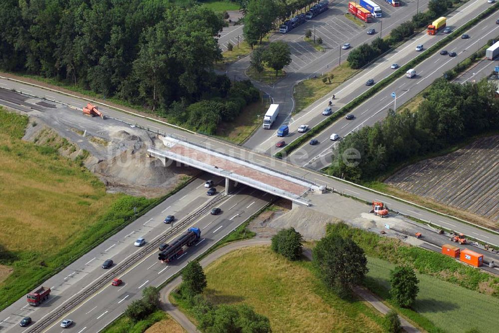 Luftaufnahme Baden-Baden - Blick auf den Verlauf der BAB A5 zwischen dem AA Offenburg nordwärts bis zum AA Baden-Baden