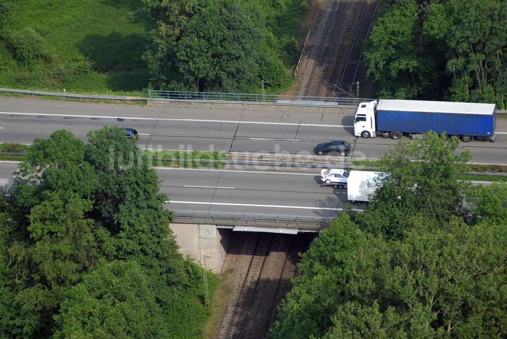 Luftaufnahme Baden-Baden - Blick auf den Verlauf der BAB A5 zwischen dem AA Offenburg nordwärts bis zum AA Baden-Baden