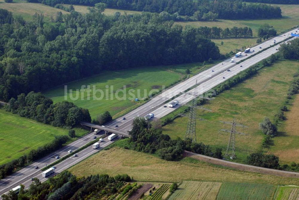 Luftbild Baden-Baden - Blick auf den Verlauf der BAB A5 zwischen dem AA Offenburg nordwärts bis zum AA Baden-Baden