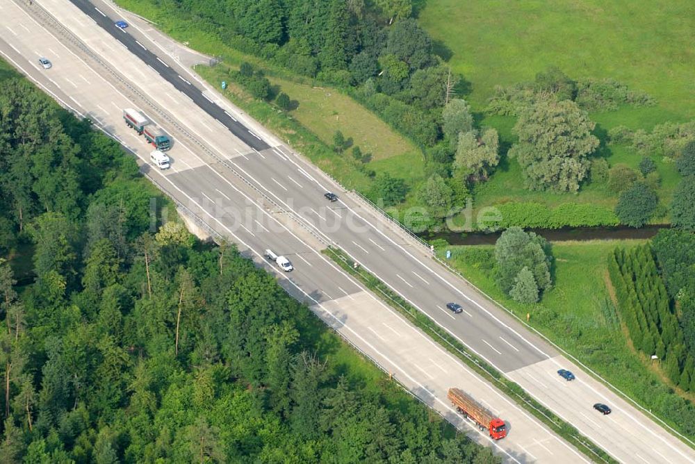 Luftbild Baden-Baden - Blick auf den Verlauf der BAB A5 zwischen dem AA Offenburg nordwärts bis zum AA Baden-Baden