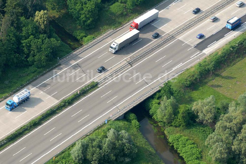 Luftaufnahme Baden-Baden - Blick auf den Verlauf der BAB A5 zwischen dem AA Offenburg nordwärts bis zum AA Baden-Baden