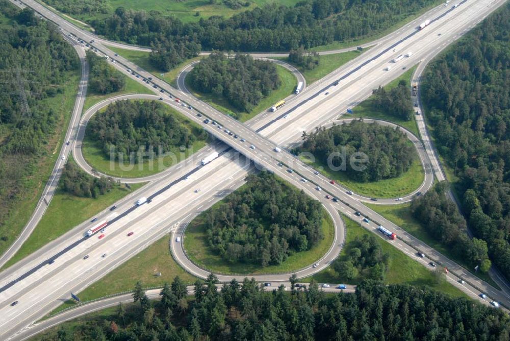 Luftaufnahme Baden-Baden - Blick auf den Verlauf der BAB A5 zwischen dem AA Offenburg nordwärts bis zum AA Baden-Baden