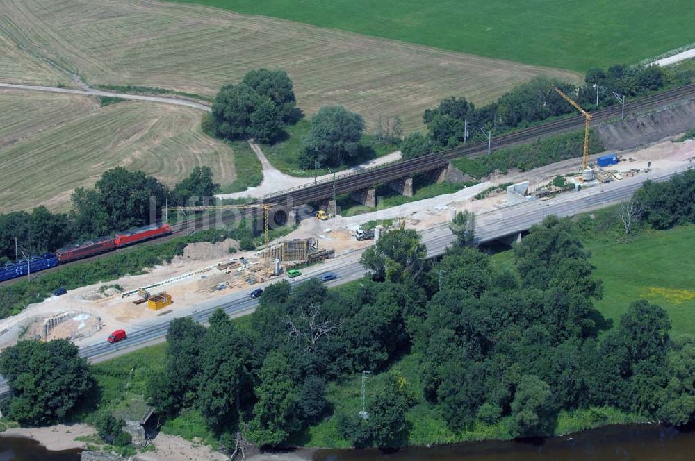 Dessau von oben - Blick auf verschiedene Brückenbauwerke an der Baustelle zum Ausbau der B184 zwischen Dessau und Roßlau in Sachsen-Anhalt