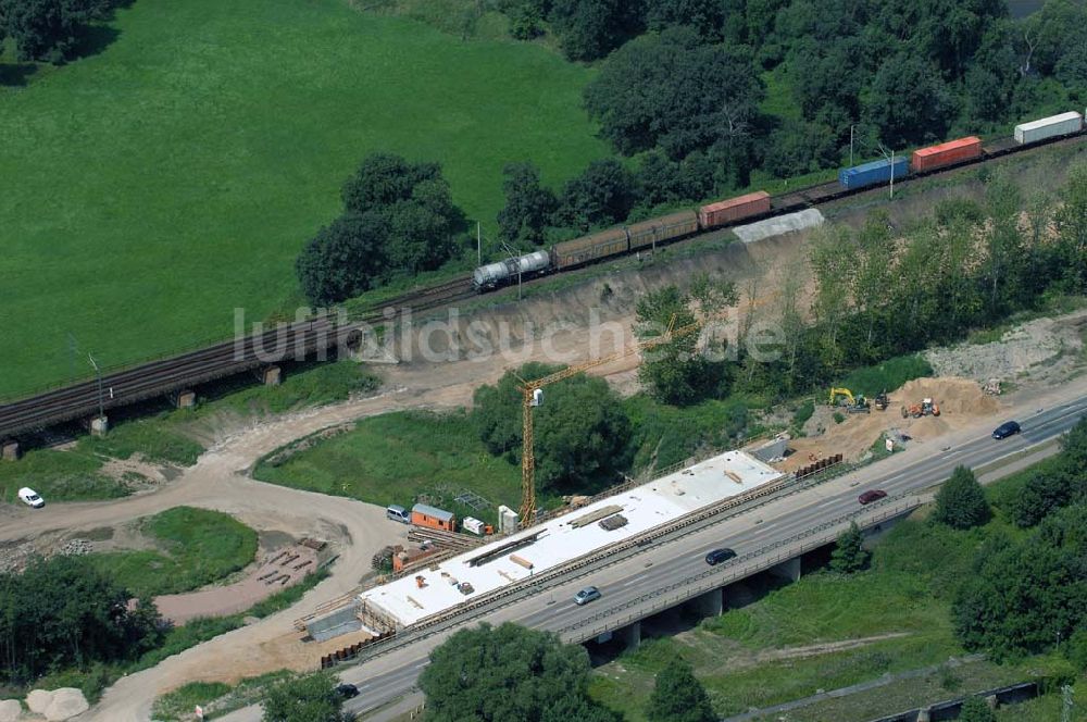 Luftbild Dessau - Blick auf verschiedene Brückenbauwerke an der Baustelle zum Ausbau der B184 zwischen Dessau und Roßlau in Sachsen-Anhalt