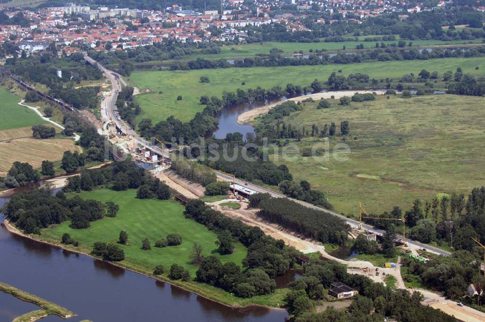 Dessau von oben - Blick auf verschiedene Brückenbauwerke an der Baustelle zum Ausbau der B184 zwischen Dessau und Roßlau in Sachsen-Anhalt